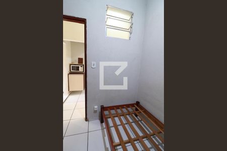 Quarto 1 de kitnet/studio para alugar com 2 quartos, 42m² em Centro, Uberlândia