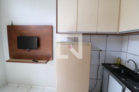Sala/Cozinha de kitnet/studio para alugar com 2 quartos, 42m² em Centro, Uberlândia
