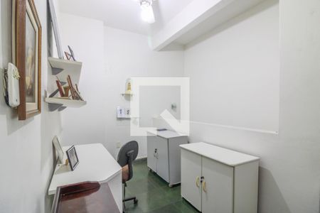 Sala 2 de casa para alugar com 4 quartos, 140m² em Vargem Pequena, Rio de Janeiro
