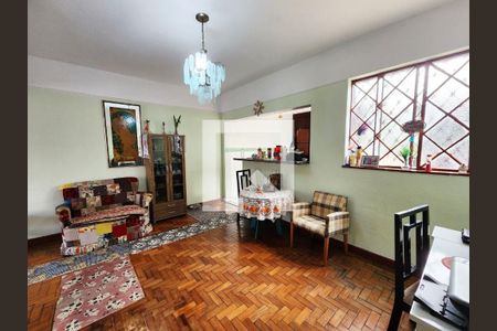 Casa à venda com 5 quartos, 0m² em Mirandópolis, São Paulo