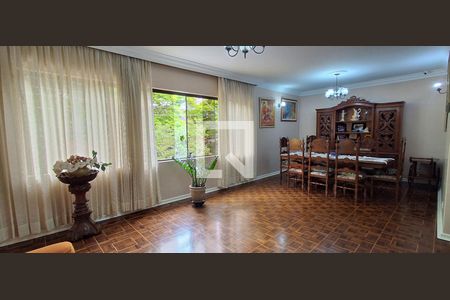 Sala de casa à venda com 4 quartos, 0m² em Jardim Sao Caetano, São Caetano do Sul