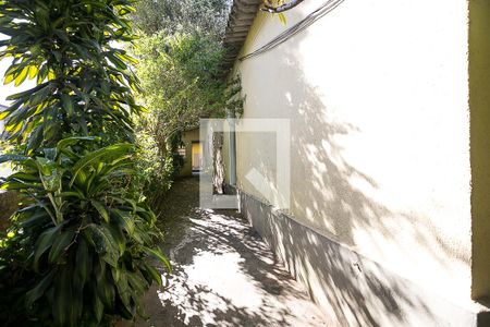 Casa para alugar com 208m², 2 quartos e sem vaga Casa para alugar com 208m², 2 quartos e sem vagaCorredor