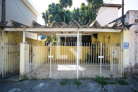 Casa para alugar com 208m², 2 quartos e sem vaga Casa para alugar com 208m², 2 quartos e sem vagaFachada