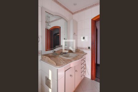 Casa à venda com 900m², 4 quartos e 9 vagasBanheiro Social