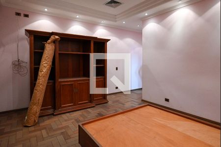 Casa à venda com 900m², 4 quartos e 9 vagasQuarto 2