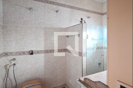 Casa à venda com 900m², 4 quartos e 9 vagasSuite Quarto 2