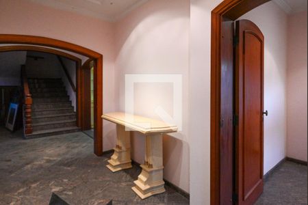 Casa à venda com 900m², 4 quartos e 9 vagasHall