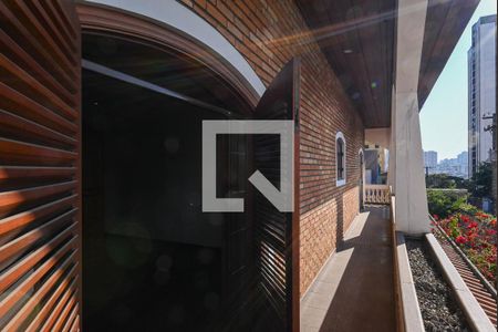 Casa à venda com 900m², 4 quartos e 9 vagasVaranda