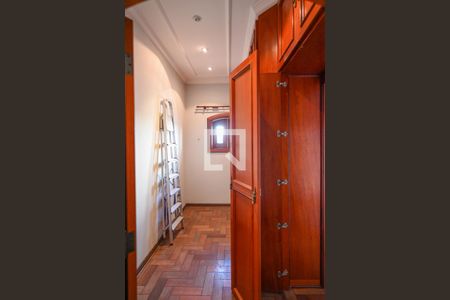 Casa à venda com 900m², 4 quartos e 9 vagasCloset Quarto 1