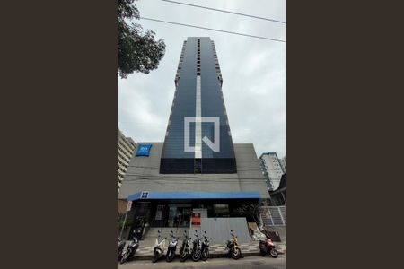 Apartamento para alugar com 76m², 2 quartos e 1 vaga Apartamento para alugar com 76m², 2 quartos e 1 vagaFachada