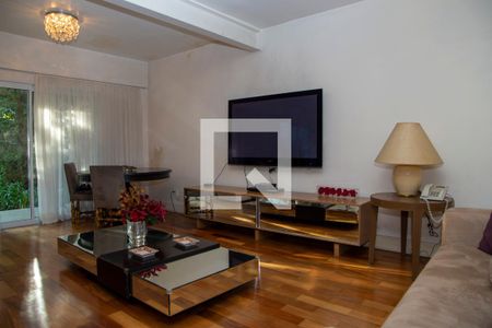 Sala de casa à venda com 4 quartos, 380m² em Jardim Paulista, São Paulo