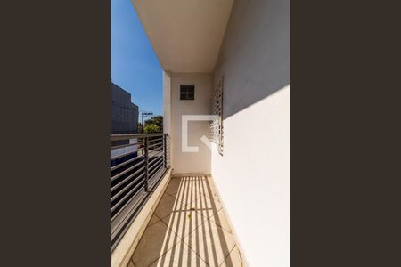 Varanda de casa para alugar com 4 quartos, 250m² em Vila Rosalia, Guarulhos