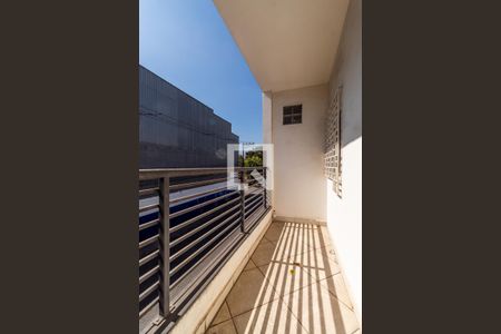 Varanda de casa à venda com 4 quartos, 250m² em Vila Rosalia, Guarulhos