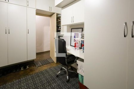 Casa à venda com 198m², 3 quartos e 2 vagasSuíte casa 1