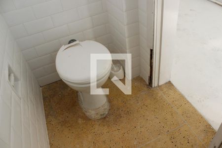 Apartamento para alugar com 151m², 2 quartos e 1 vaga Apartamento para alugar com 151m², 2 quartos e 1 vagaBanheiro de Serviço