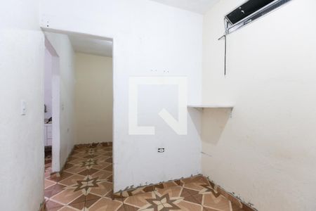 Quarto 1  de casa para alugar com 2 quartos, 24m² em Itaquera, São Paulo