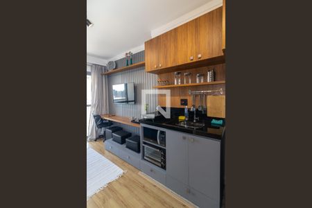 Sala e Cozinha de kitnet/studio à venda com 1 quarto, 31m² em Indianópolis, São Paulo