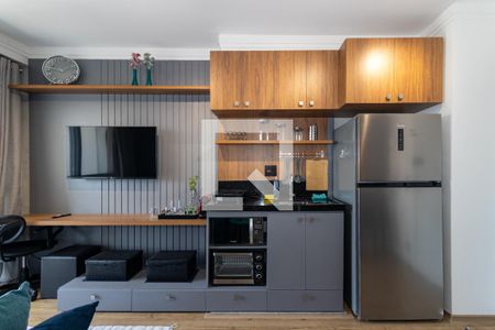 Sala e Cozinha de kitnet/studio à venda com 1 quarto, 31m² em Indianópolis, São Paulo