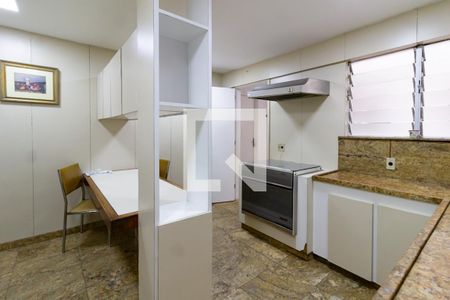 Apartamento à venda com 173m², 4 quartos e 1 vagaCozinha