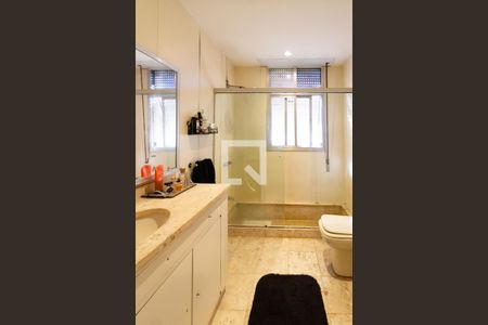 Apartamento à venda com 173m², 4 quartos e 1 vagaBanheiro social