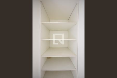 Apartamento à venda com 70m², 2 quartos e 2 vagasArmário da suíte