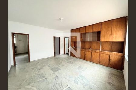 Casa para alugar com 3 quartos, 349m² em Centro, Campinas