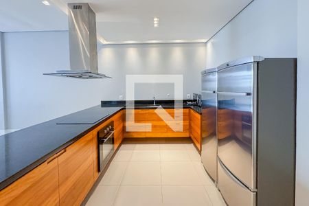 Apartamento à venda com 163m², 3 quartos e 3 vagas Apartamento à venda com 163m², 3 quartos e 3 vagasÁrea comum