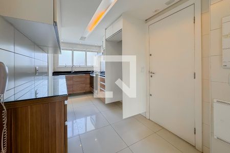 Apartamento à venda com 163m², 3 quartos e 3 vagas Apartamento à venda com 163m², 3 quartos e 3 vagasCozinha