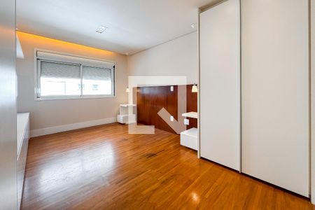 Apartamento à venda com 163m², 3 quartos e 3 vagas Apartamento à venda com 163m², 3 quartos e 3 vagasSuíte Master