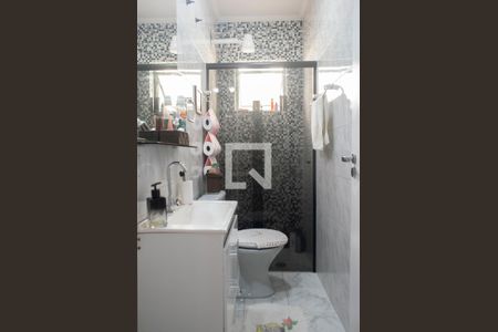 Casa à venda com 120m², 3 quartos e 2 vagasBanheiro Quarto 1