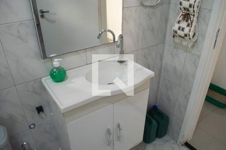 Casa à venda com 120m², 3 quartos e 2 vagasBanheiro 