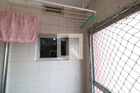 Apartamento à venda com 60m², 3 quartos e 2 vagas Apartamento à venda com 60m², 3 quartos e 2 vagasÁrea de Serviço