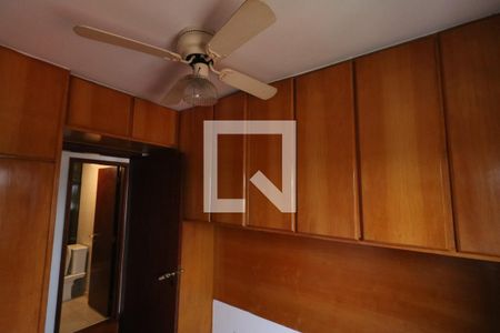 Apartamento à venda com 60m², 3 quartos e 2 vagas Apartamento à venda com 60m², 3 quartos e 2 vagasQuarto 1