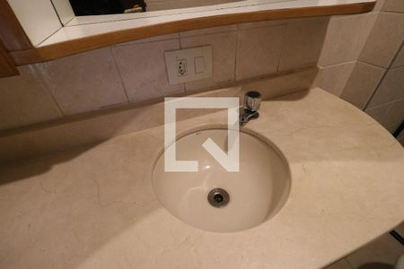 Apartamento à venda com 60m², 3 quartos e 2 vagas Apartamento à venda com 60m², 3 quartos e 2 vagasBanheiro 1