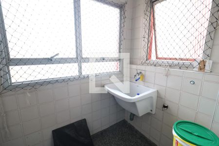 Apartamento à venda com 60m², 3 quartos e 2 vagas Apartamento à venda com 60m², 3 quartos e 2 vagasÁrea de Serviço