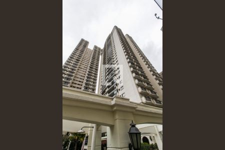 Apartamento à venda com 167m², 3 quartos e 3 vagasFachada do bloco