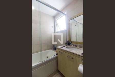 Apartamento à venda com 167m², 3 quartos e 3 vagasBanheiro da Suíte master