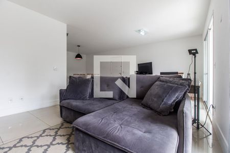 Sala de TV de apartamento à venda com 3 quartos, 167m² em Alphaville Industrial, Barueri