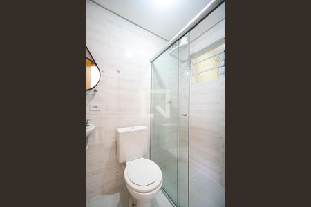 Banheiro social de apartamento para alugar com 1 quarto, 37m² em Vila Matilde, São Paulo