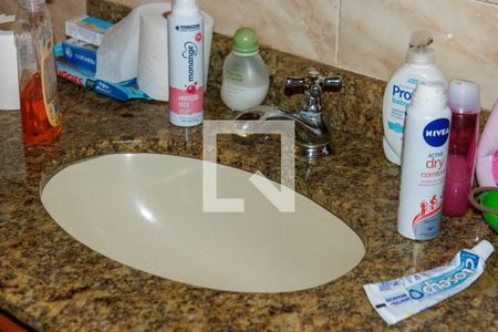 Casa à venda com 340m², 3 quartos e 2 vagasBanheiro