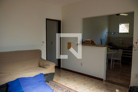 Sala de casa à venda com 3 quartos, 340m² em Itaipu, Niterói