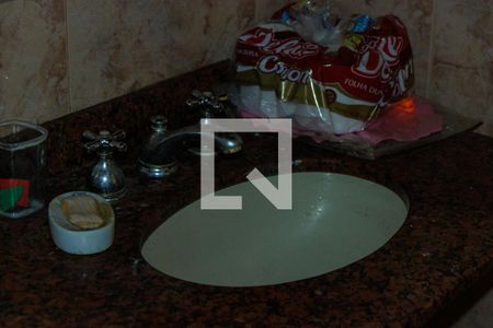 Casa à venda com 340m², 3 quartos e 2 vagasBanheiro