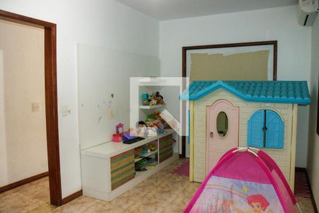 Casa à venda com 340m², 3 quartos e 2 vagasQuarto