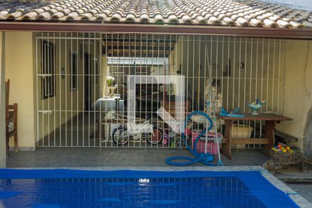 Casa à venda com 340m², 3 quartos e 2 vagasÁrea comum - Piscina