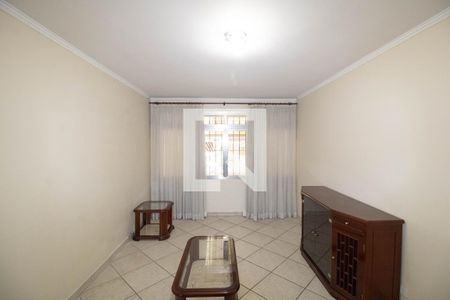 Casa para alugar com 150m², 4 quartos e 2 vagas Casa para alugar com 150m², 4 quartos e 2 vagasSala