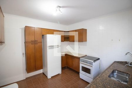 Casa para alugar com 150m², 4 quartos e 2 vagas Casa para alugar com 150m², 4 quartos e 2 vagasCozinha