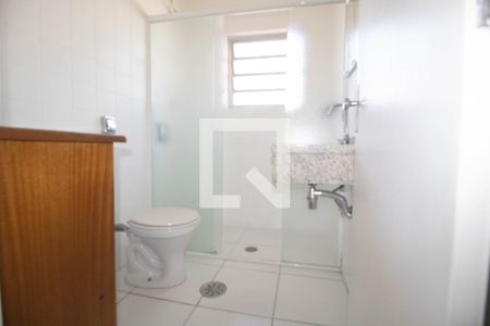 Casa para alugar com 150m², 4 quartos e 2 vagas Casa para alugar com 150m², 4 quartos e 2 vagasBanheiro