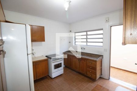 Casa para alugar com 150m², 4 quartos e 2 vagas Casa para alugar com 150m², 4 quartos e 2 vagasCozinha
