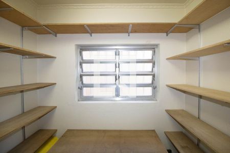 Casa para alugar com 150m², 4 quartos e 2 vagas Casa para alugar com 150m², 4 quartos e 2 vagasDespensa