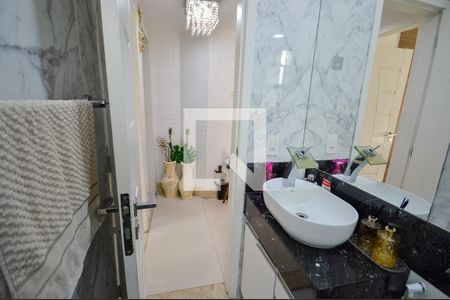 Apartamento à venda com 127m², 3 quartos e 2 vagasBanheiro Social